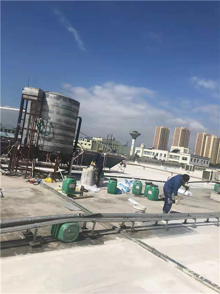 云南白药厂房屋顶JS防水涂料施工
